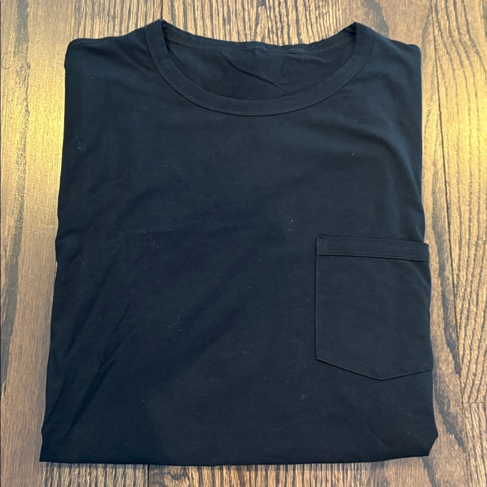 Vuori Men's Short Sleeve Pocket Tee - Black - Picture 6 of 6